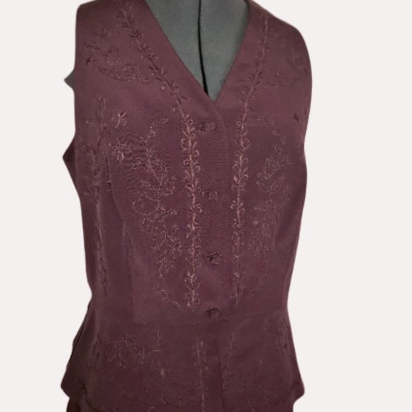 100% Silk Embroidered Button Down Vest and Slacks - Picture 2 of 5